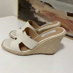 Seven by Steve Madden Women's Cream Wedge Sandals